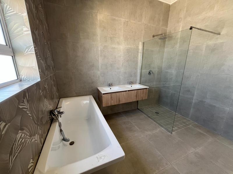 3 Bedroom Property for Sale in Velddrif Western Cape